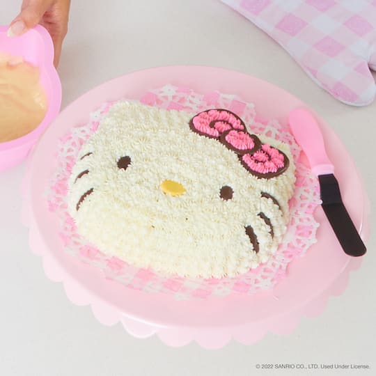 Handstand Kitchen® Hello Kitty® Large Cake Making Set